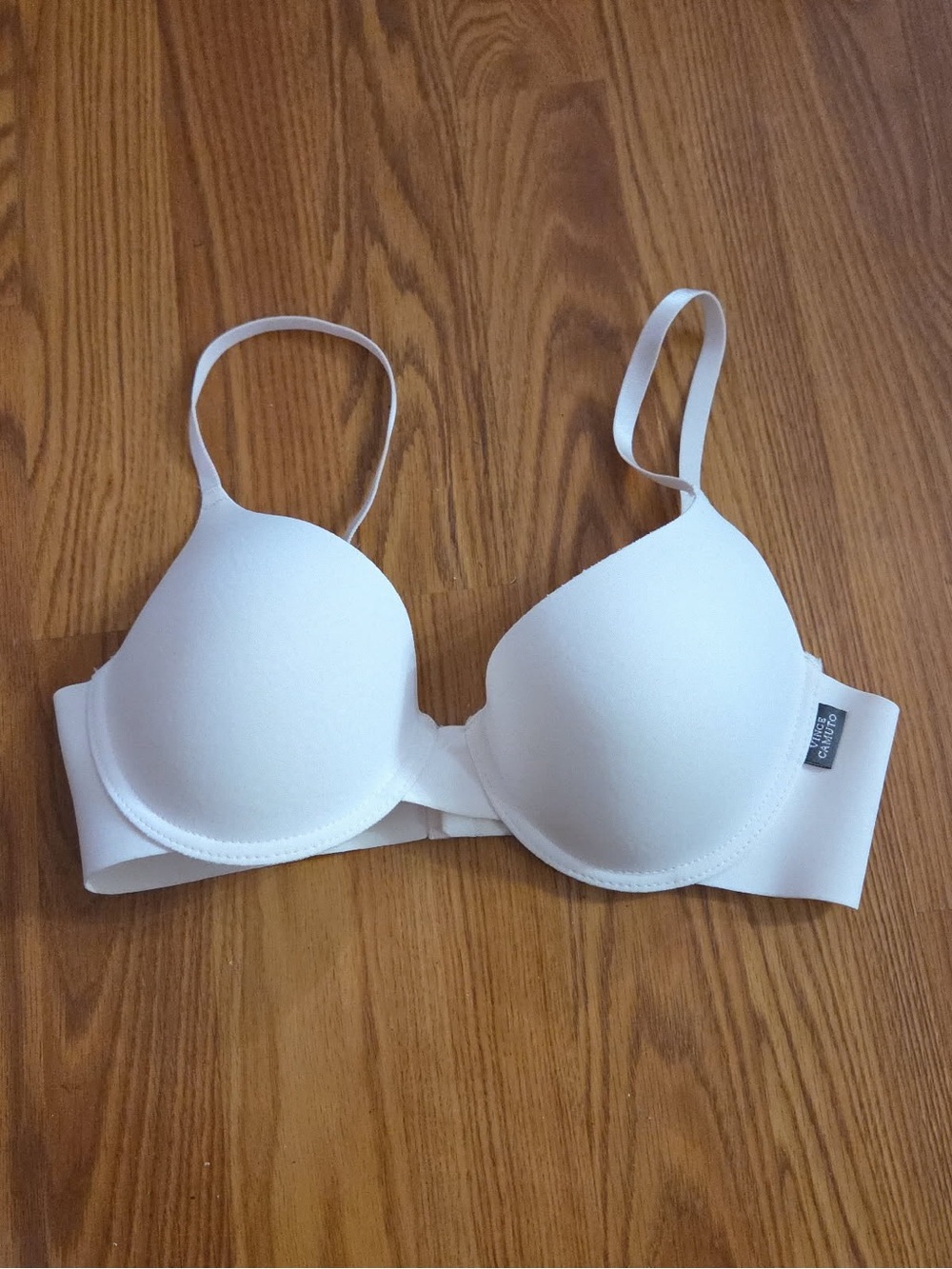 Vince Camuto Women’s Underwire Back Closure Bra 34C. AG-8
